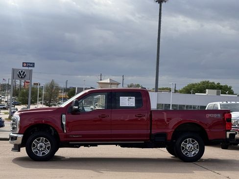 Used 2025 Ford F250 Lariat w/ Lariat Ultimate Package AWD/4WD image 8
