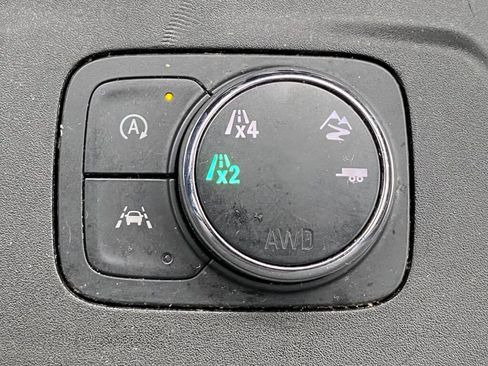 Used 2022 Chevrolet Traverse LT w/ LT Premium Package image 33