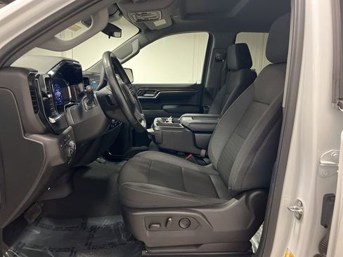 Certified 2024 Chevrolet Silverado 1500 LT AWD/4WD image 10