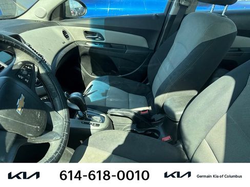 Used 2014 Chevrolet Cruze LS FWD image 7