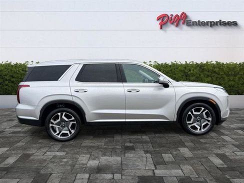 Used 2025 Hyundai Palisade SEL FWD image 10