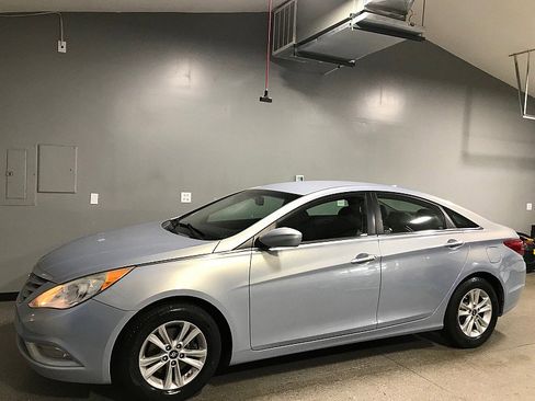 Used 2013 Hyundai Sonata GLS w/ Popular Equipment Pkg FWD image 7