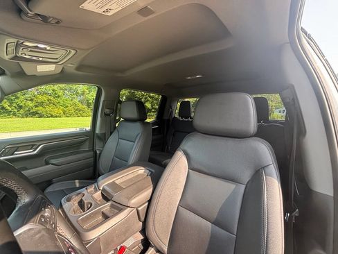 Used 2024 GMC Sierra 1500 SLT AWD/4WD image 14