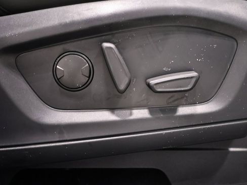 New 2026 Ford Explorer Active w/ Active Comfort Package image 19