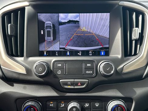 Used 2024 GMC Terrain Denali w/ Denali Premium Package AWD/4WD image 31