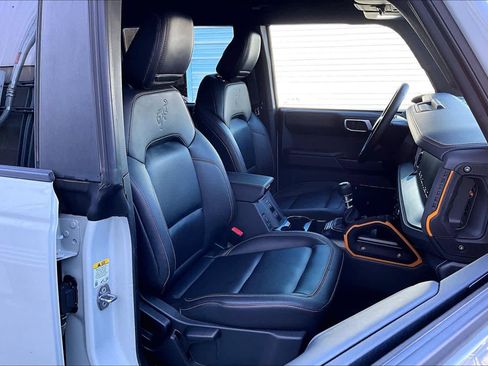 Certified 2024 Ford Bronco Badlands w/ Sasquatch Package image 8