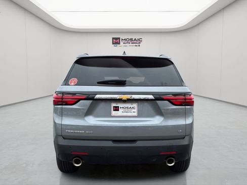 Used 2023 Chevrolet Traverse LT AWD/4WD image 6