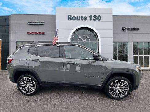 Used 2023 Jeep Compass Limited w/ Elite Group AWD/4WD image 5