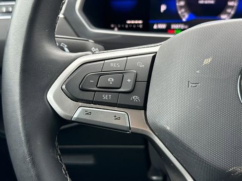 Certified 2023 Volkswagen Tiguan SE image 35