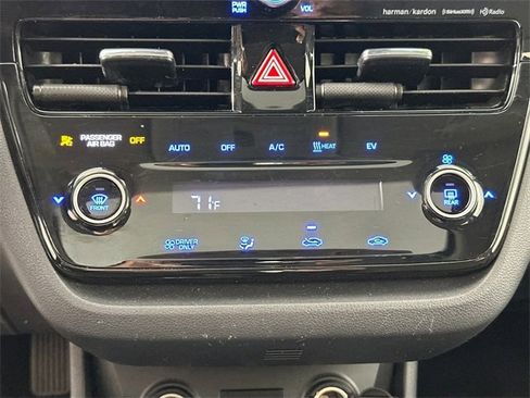 Used 2020 Hyundai Ioniq Limited image 13