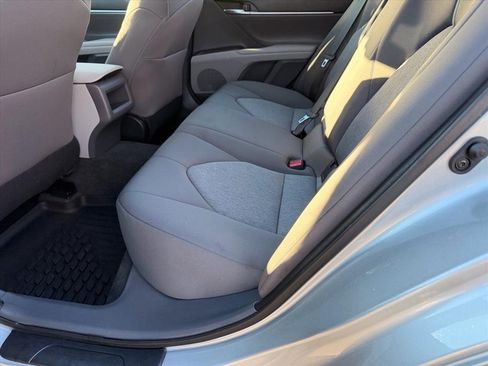 Used 2022 Toyota Camry LE image 12