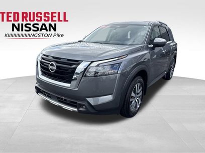 Used 2025 Nissan Pathfinder SL
