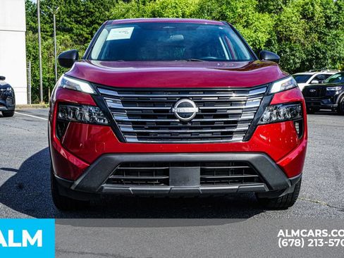 Used 2024 Nissan Rogue S AWD/4WD image 10
