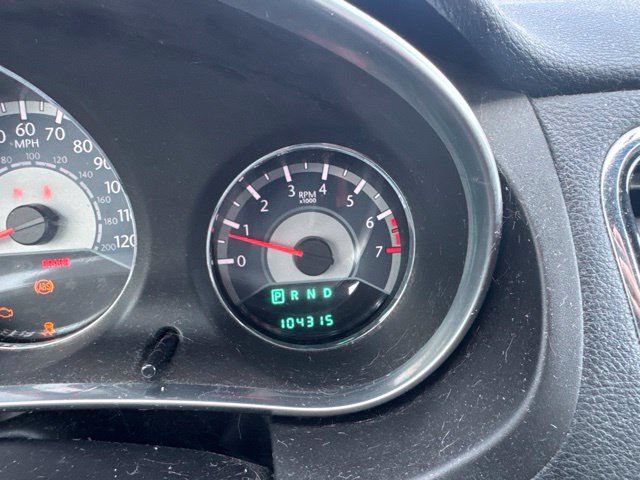 Used 2012 Chrysler 200 LX FWD image 3