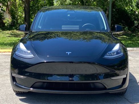 Used 2022 Tesla Model Y Performance AWD/4WD image 4