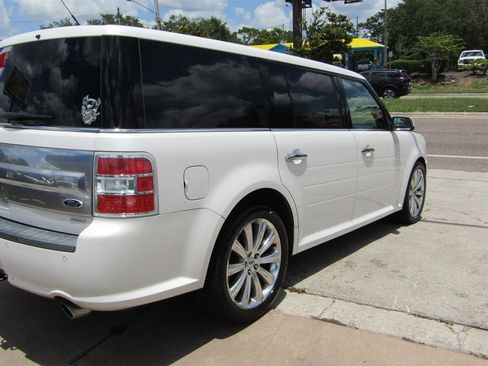 Used 2013 Ford Flex Limited AWD/4WD image 3