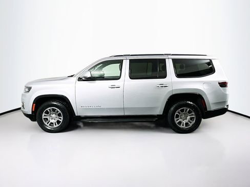 Used 2022 Jeep Wagoneer Series I w/ Rear Seat Video Group 1 image 4