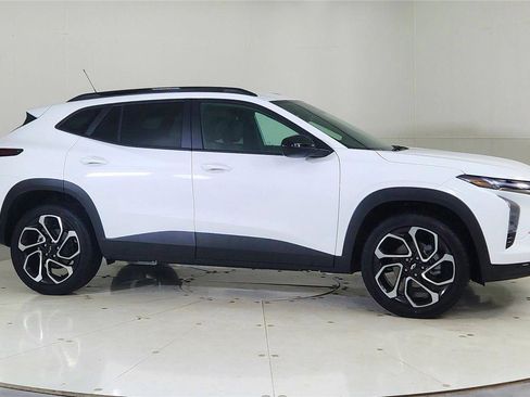 New 2026 Chevrolet Trax RS image 8