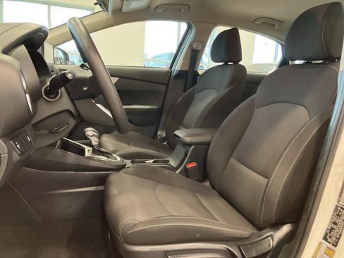 Used 2024 Kia Forte LXS image 10