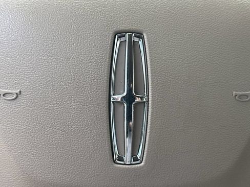 Certified 2022 Lincoln Corsair FWD image 25