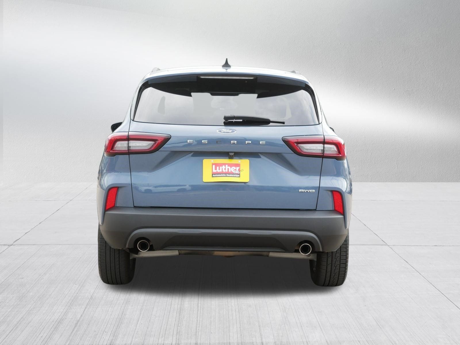 Used 2025 Ford Escape ST-Line Select AWD/4WD image 6