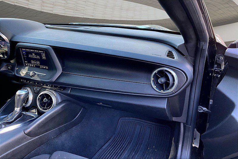 Used 2021 Chevrolet Camaro LS RWD image 13