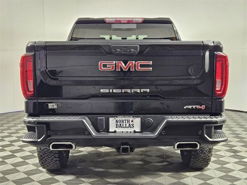 Used 2021 GMC Sierra 1500 AT4 w/ AT4 Premium Package image 3