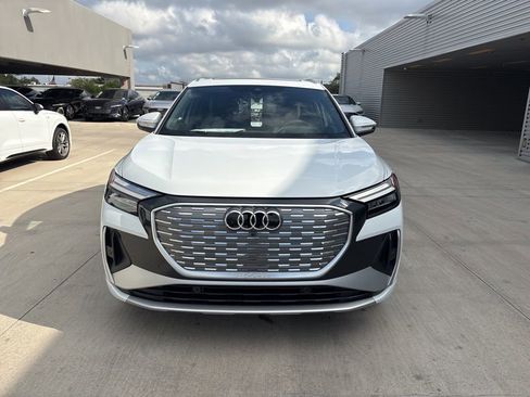 New 2026 Audi Q4 e-tron Premium Plus image 2