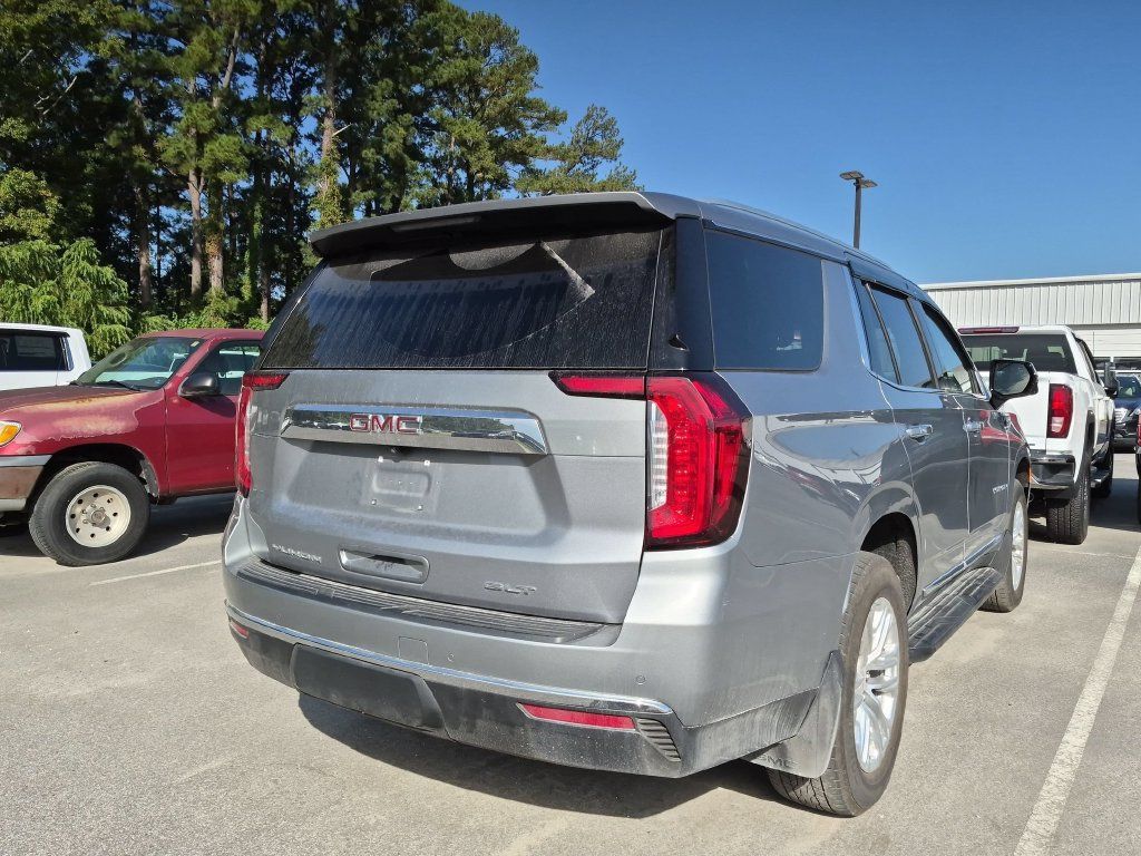 Used 2024 GMC Yukon SLT w/ SLT Luxury Package AWD/4WD image 8
