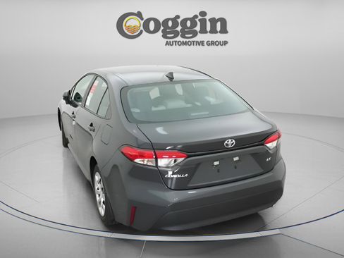 Used 2025 Toyota Corolla LE FWD image 6