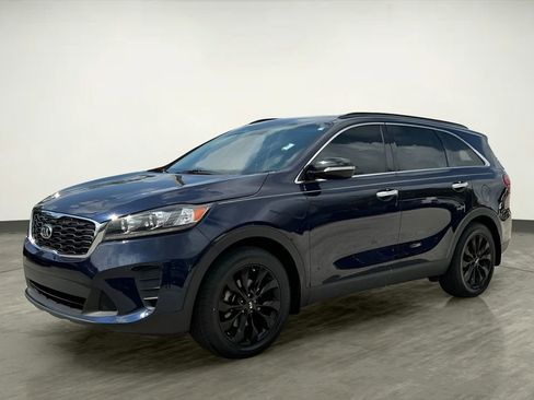 Used 2019 Kia Sorento S FWD image 1