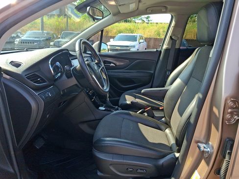 Used 2019 Buick Encore Preferred FWD image 13