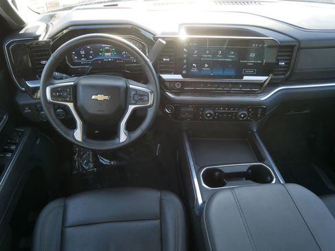 Used 2025 Chevrolet Silverado 3500 LTZ w/ LTZ Plus Package image 16