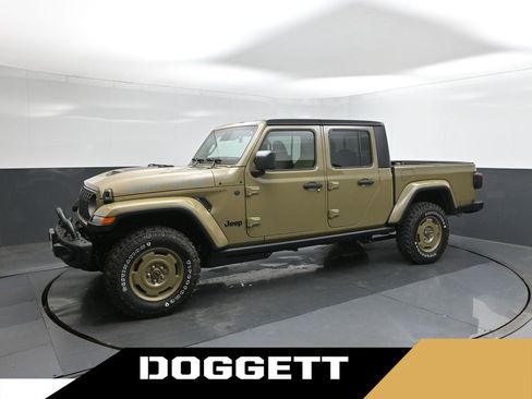 New 2026 Jeep Gladiator Willys AWD/4WD image 1