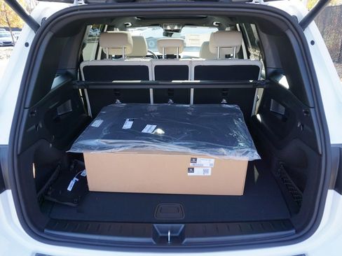 New 2026 Mercedes-Benz GLB 250 image 18