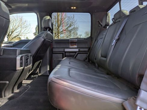 Used 2015 Ford F150 Platinum w/ Equipment Group 701A Luxury image 26