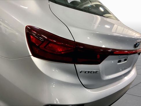 Used 2021 Kia Forte LXS FWD image 29