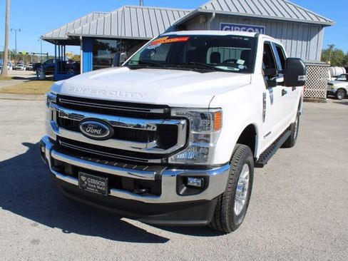 Used 2022 Ford F250 XLT w/ XLT Value Package image 3