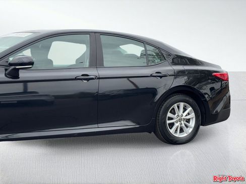 Certified 2025 Toyota Camry LE FWD image 9