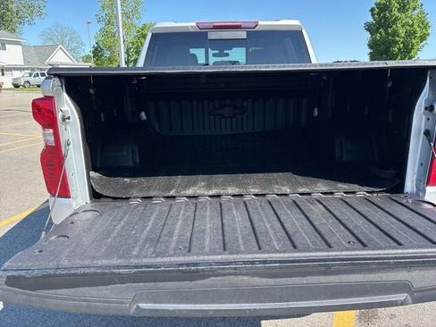 Used 2021 Chevrolet Silverado 1500 LT w/ Convenience Package II AWD/4WD image 13