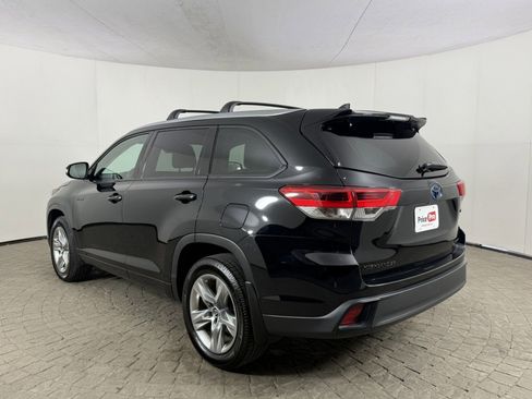 Used 2018 Toyota Highlander Limited image 5