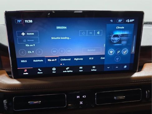 Used 2022 Lincoln Nautilus Reserve w/ Luxury Package AWD/4WD image 13