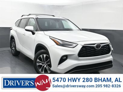 Used 2023 Toyota Highlander XLE