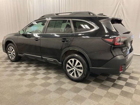 Used 2022 Subaru Outback Premium AWD/4WD image 4