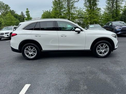 Used 2026 Mercedes-Benz GLC 300 4MATIC image 2