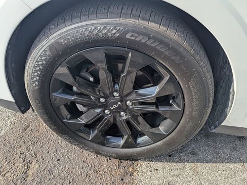 Used 2024 Kia Carnival SX Prestige FWD image 22
