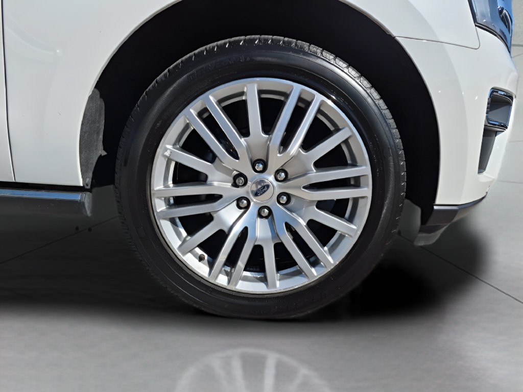 Used 2024 Ford Expedition Max Limited RWD image 13