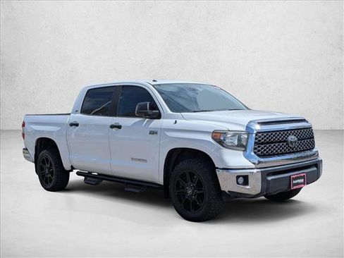 Used 2019 Toyota Tundra SR5 w/ SR5 Upgrade Package AWD/4WD image 3