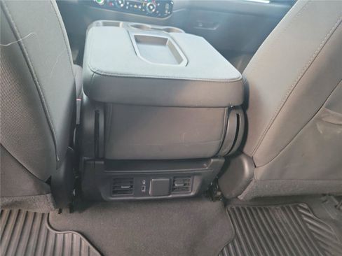 Used 2023 Chevrolet Silverado 1500 LT image 11
