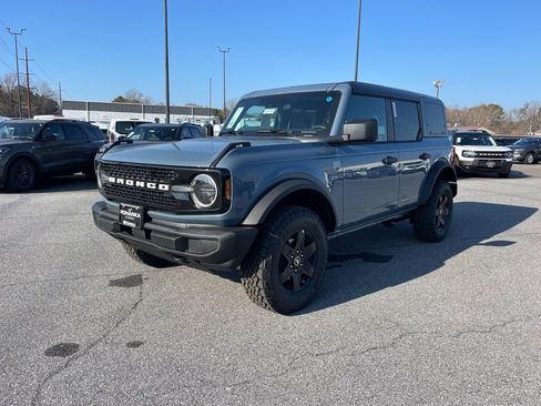New 2025 Ford Bronco Big Bend image 2
